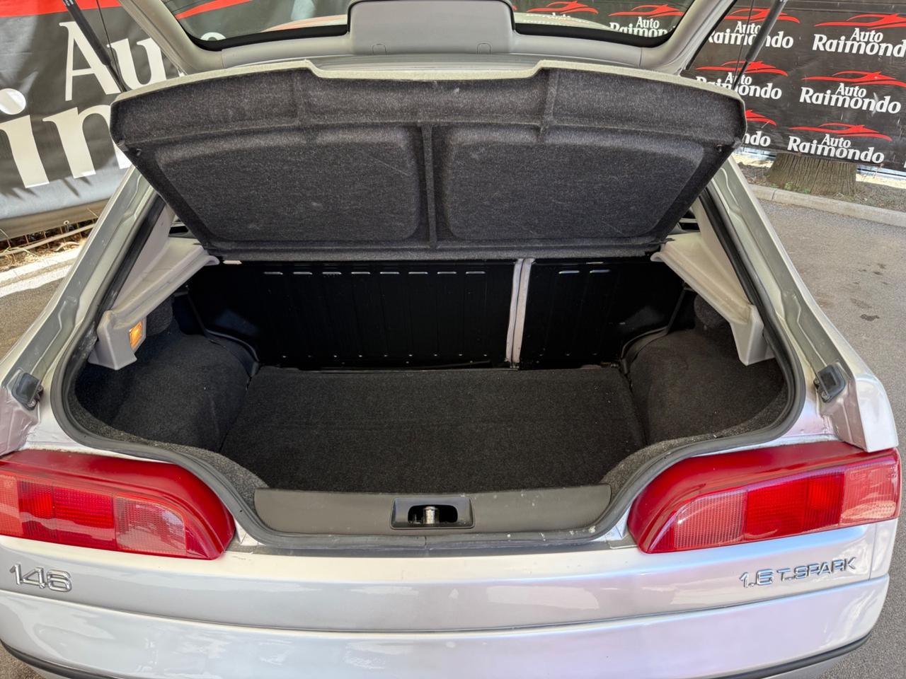 Alfa Romeo 146 1.6i 16V Twin Spark