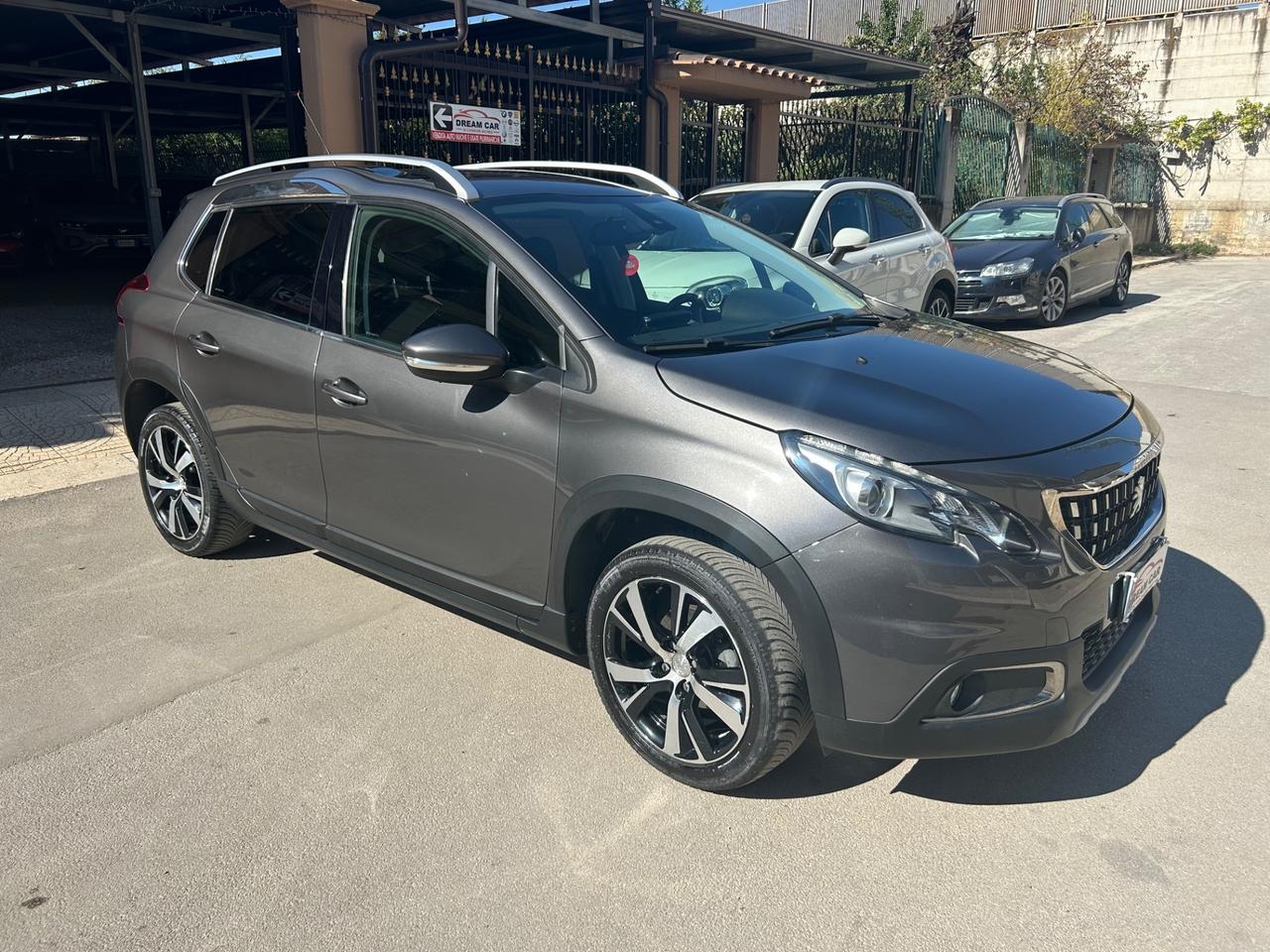 Peugeot 2008 BlueHDi 100 Allure
