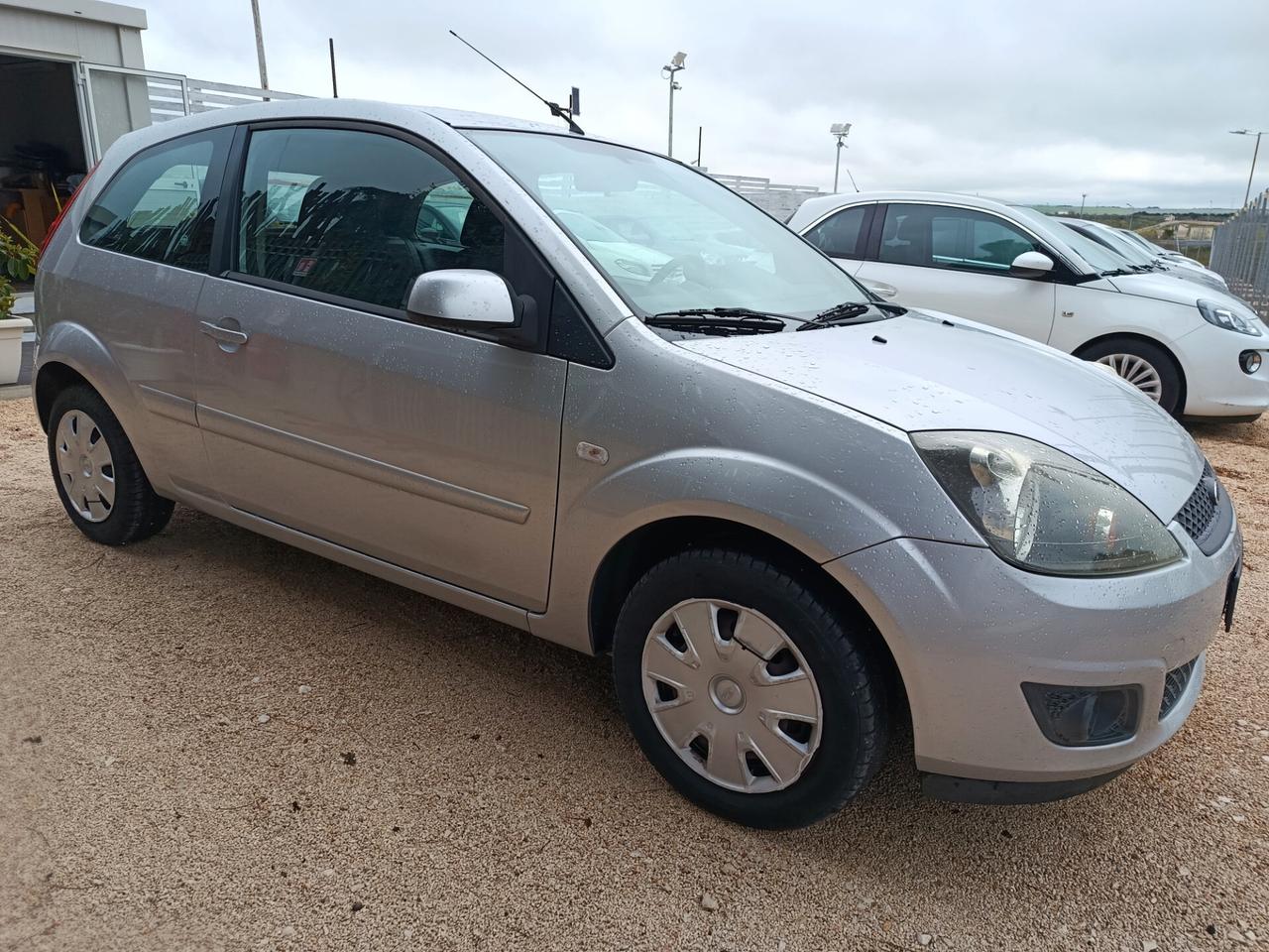 Ford Fiesta Fiesta+ 1.4 TDCi 68CV 3 porte