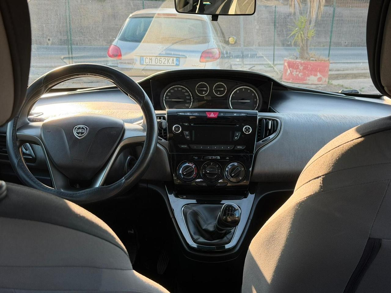 Lancia Ypsilon 1.2 69 CV 5 porte GPL Ecochic Silver