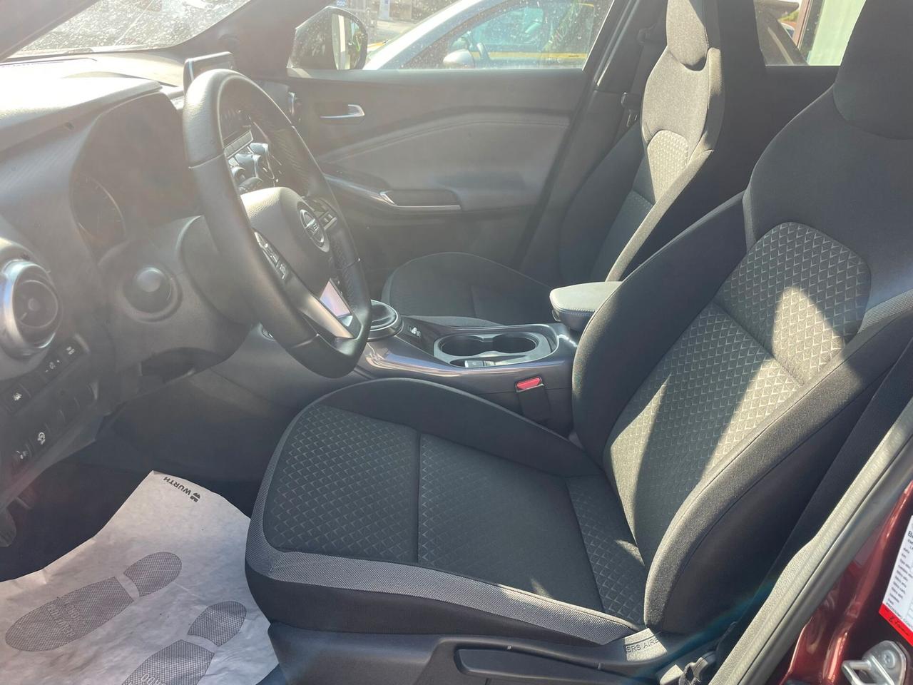 Nissan Juke 1.0 DIG-T 114 CV DCT N-Connecta