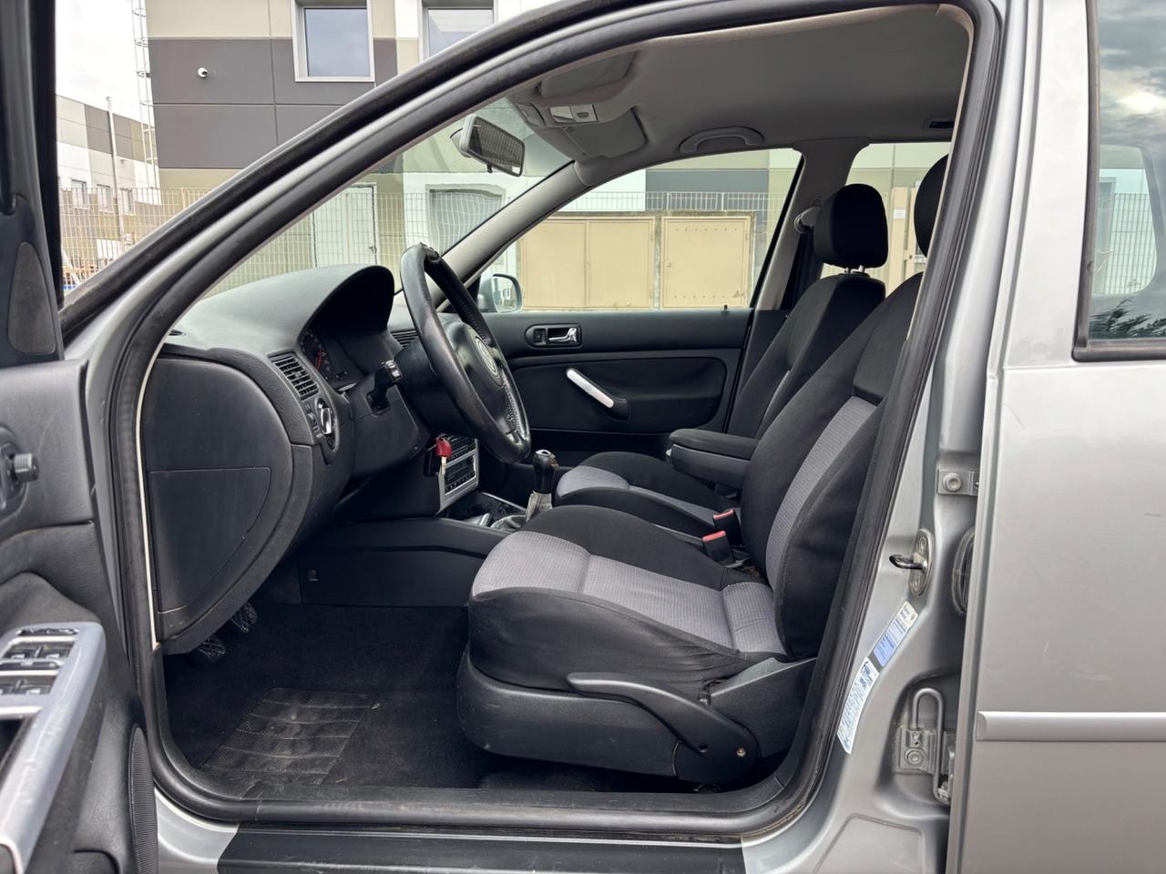 Volkswagen Golf 1.9 TDI/101 CV UNICO PROPRIETARIO