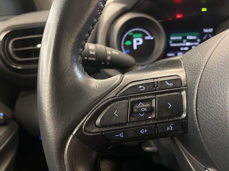 Toyota Yaris Hybrid Trend MY22