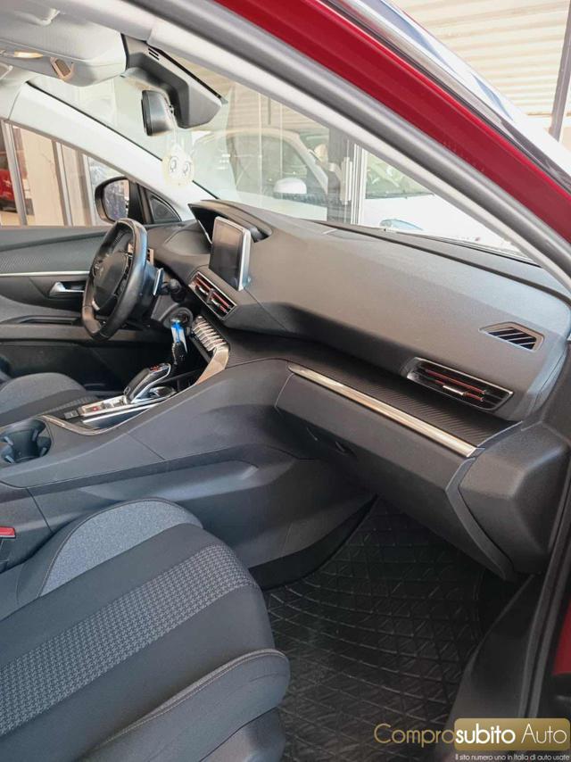 PEUGEOT 5008 BlueHDi 130 S&S EAT8 Allure