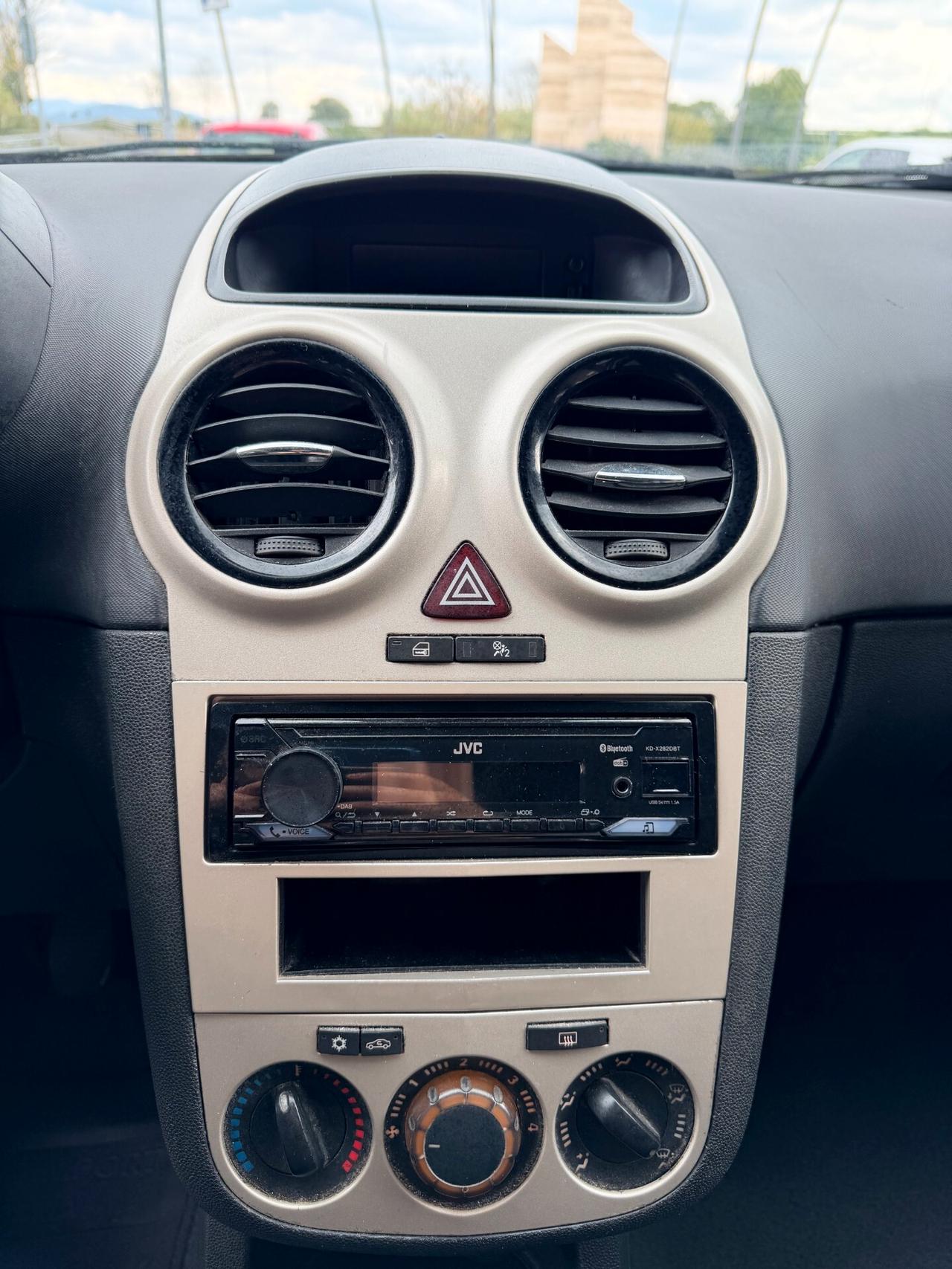 Opel Corsa 1.2 3 porte Club