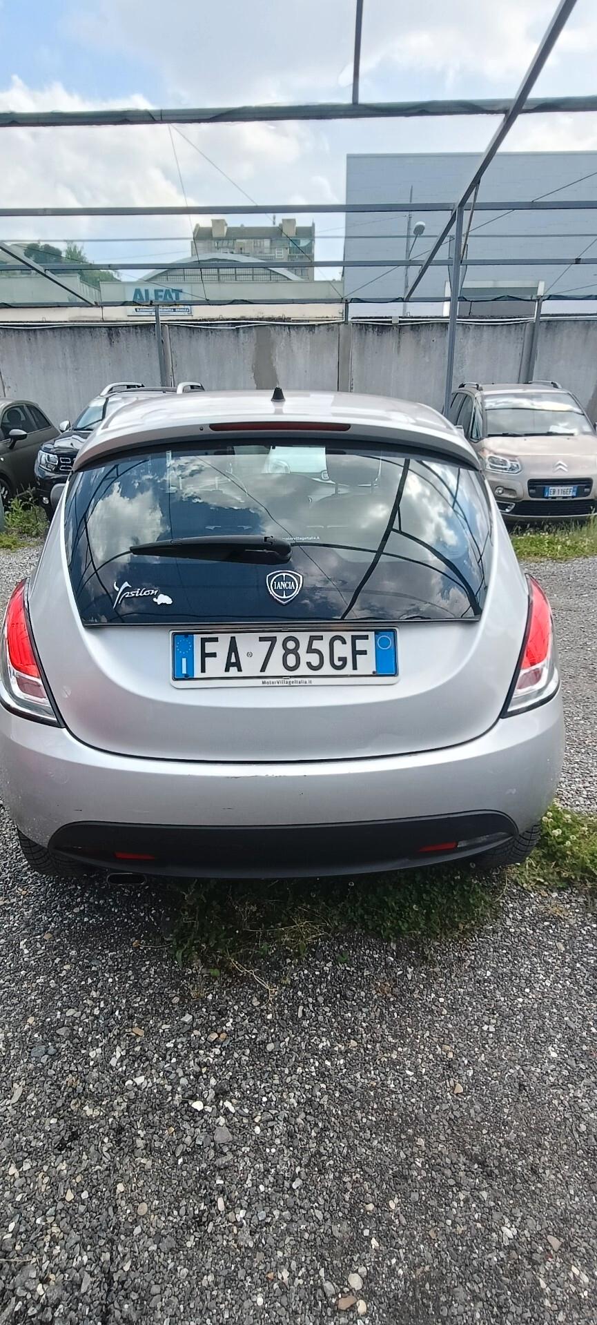 Lancia Ypsilon 1.2 69 CV 5 porte GPL Ecochic Gold