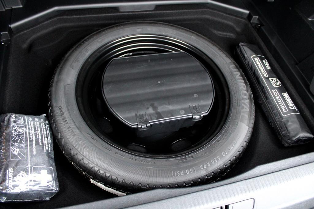 PEUGEOT 3008 1.5 BlueHDi 130 CV EAT8 *LED