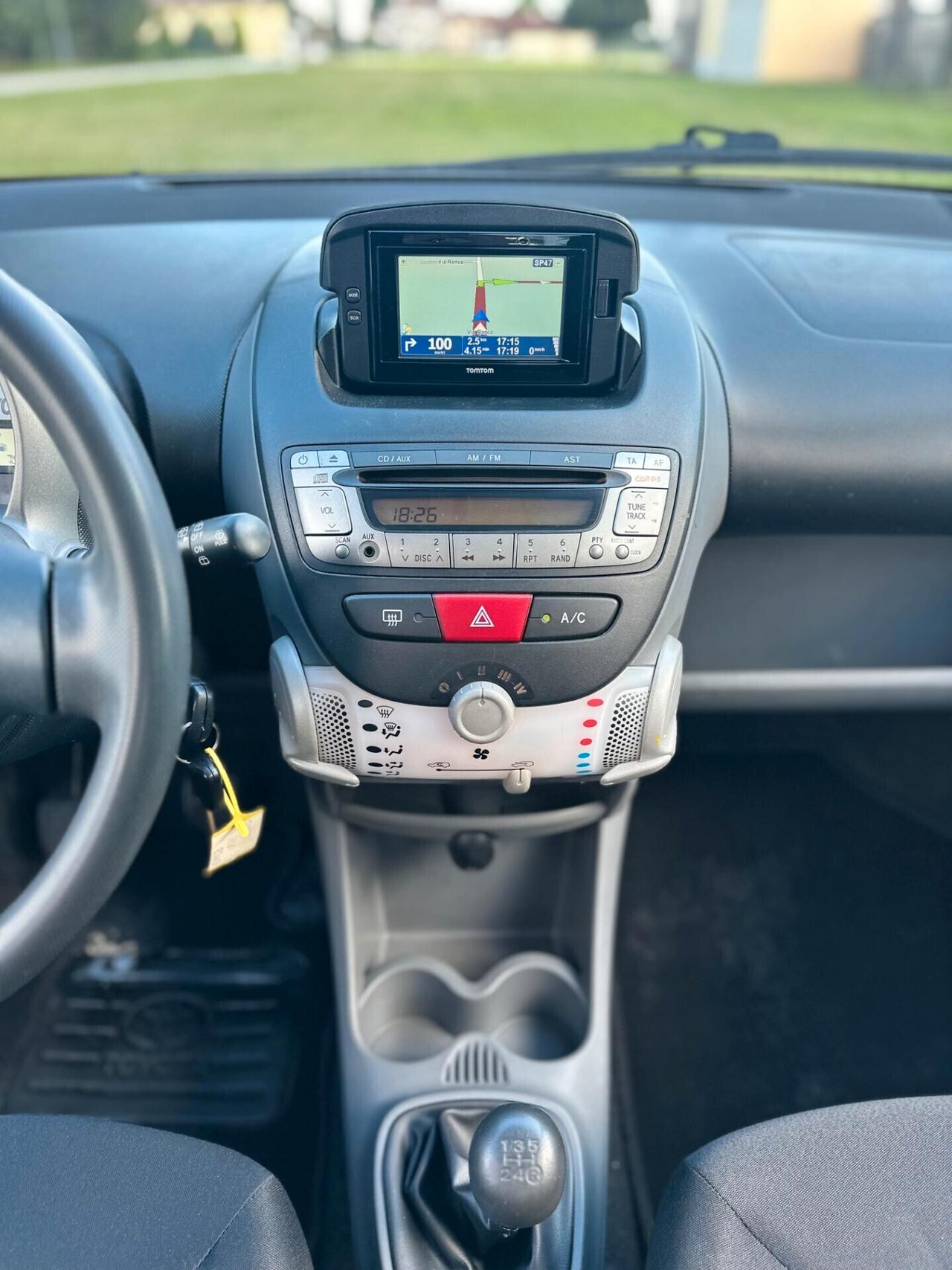 Toyota Aygo 1.0 12V VVT-i 5 porte Deep Ocean Connect