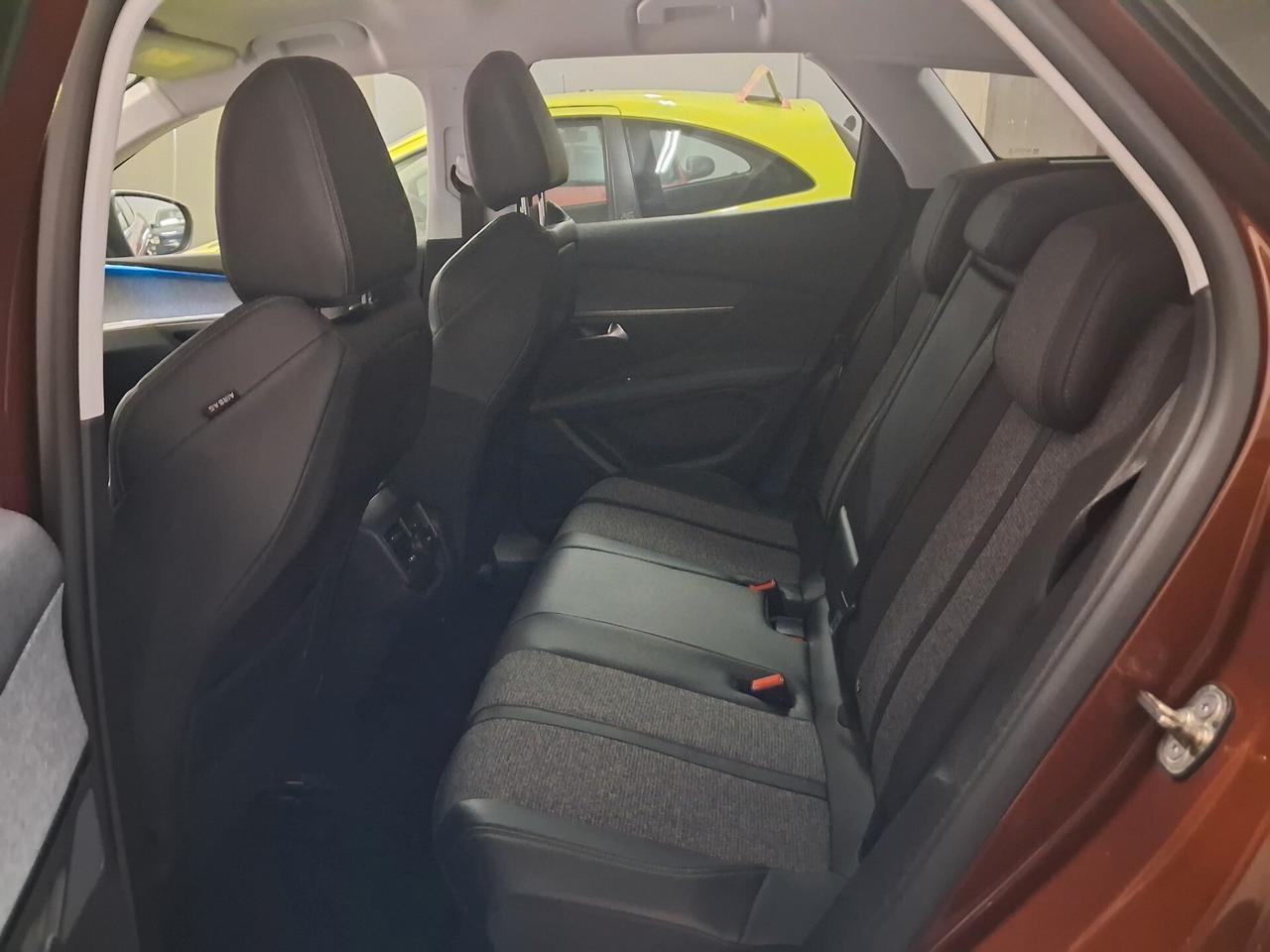 Peugeot 3008 BlueHDi 1.6 hdi unico prop 2017