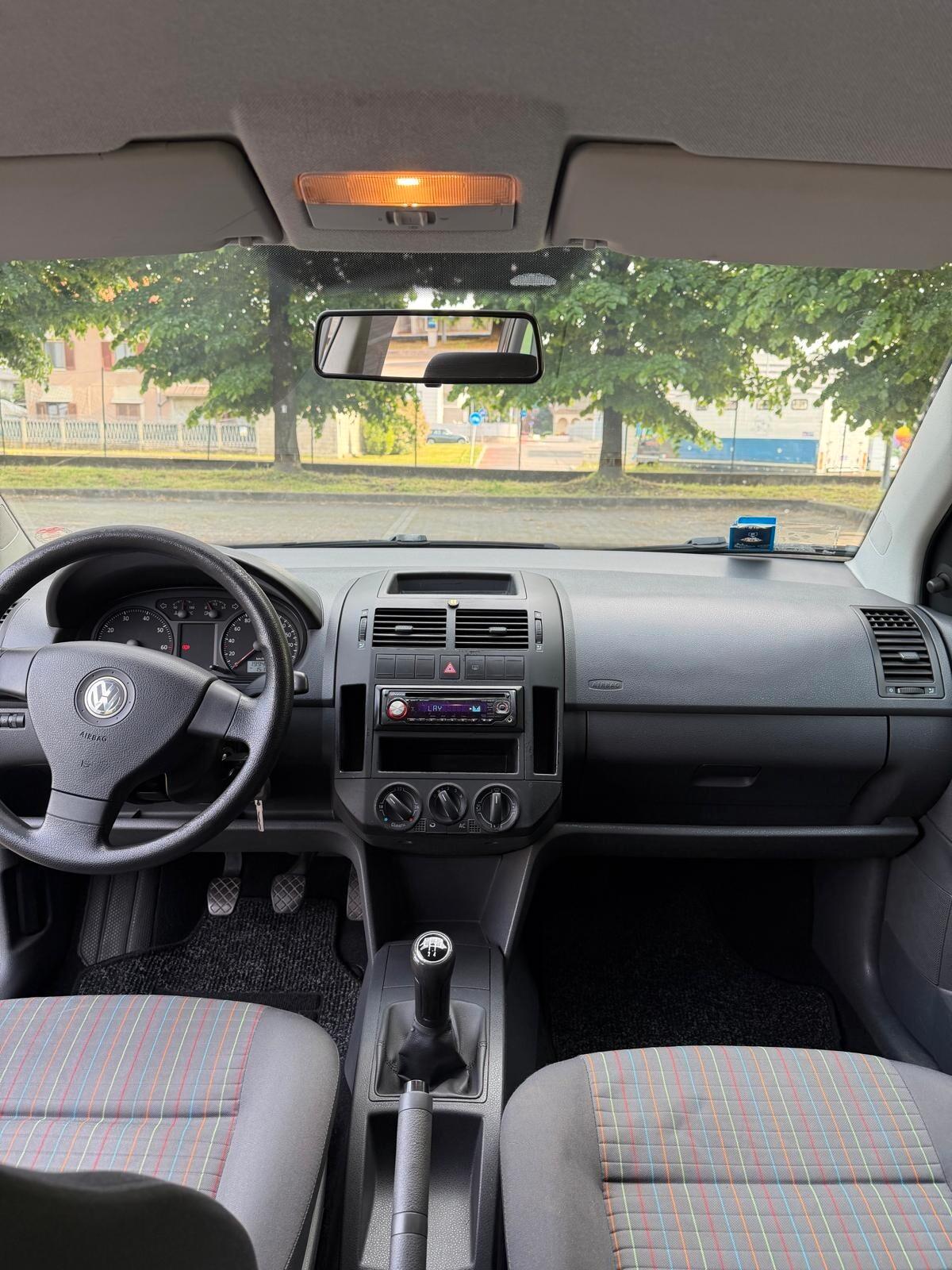 Volkswagen Polo 1.2/60CV 5p. Trendline