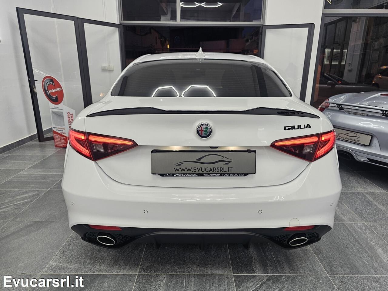 Alfa Romeo Giulia 2.2jtdm SUPER 2018 FINANZIABILE