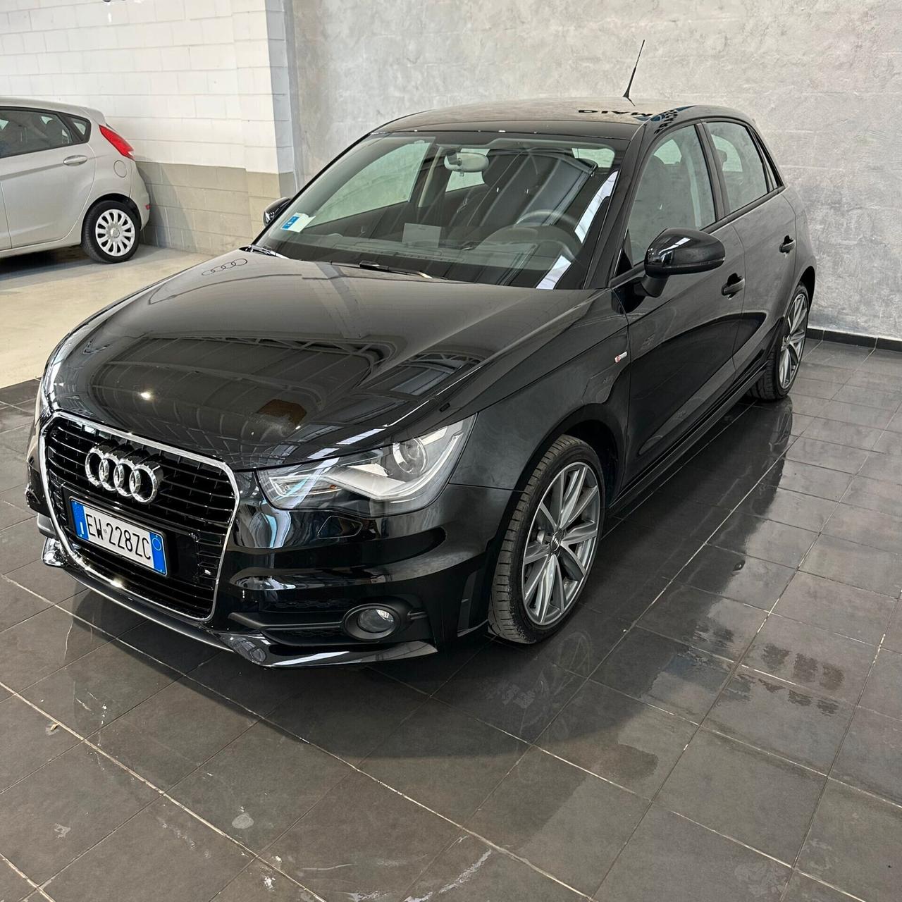 Audi A1 SPB 1.6 TDI S tronic Ambition S-LINE