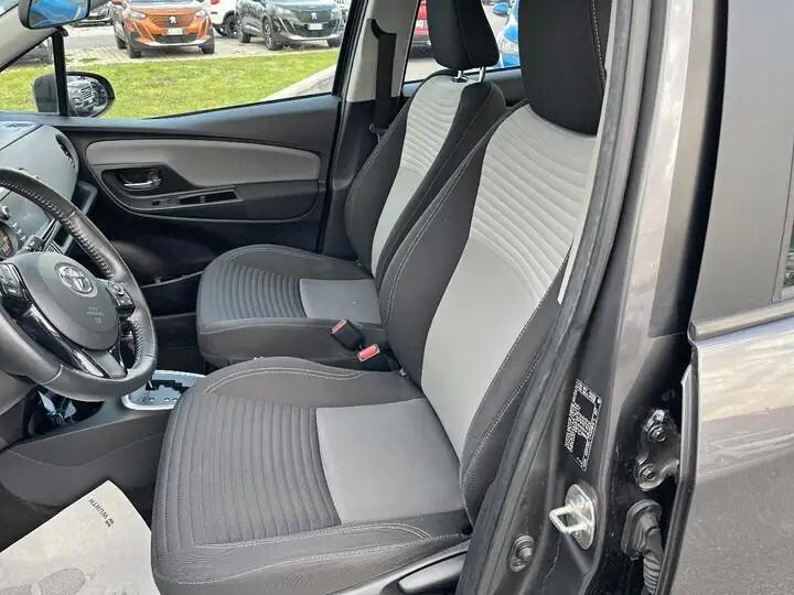 Toyota Yaris 1.5 Hybrid 5 porte Business