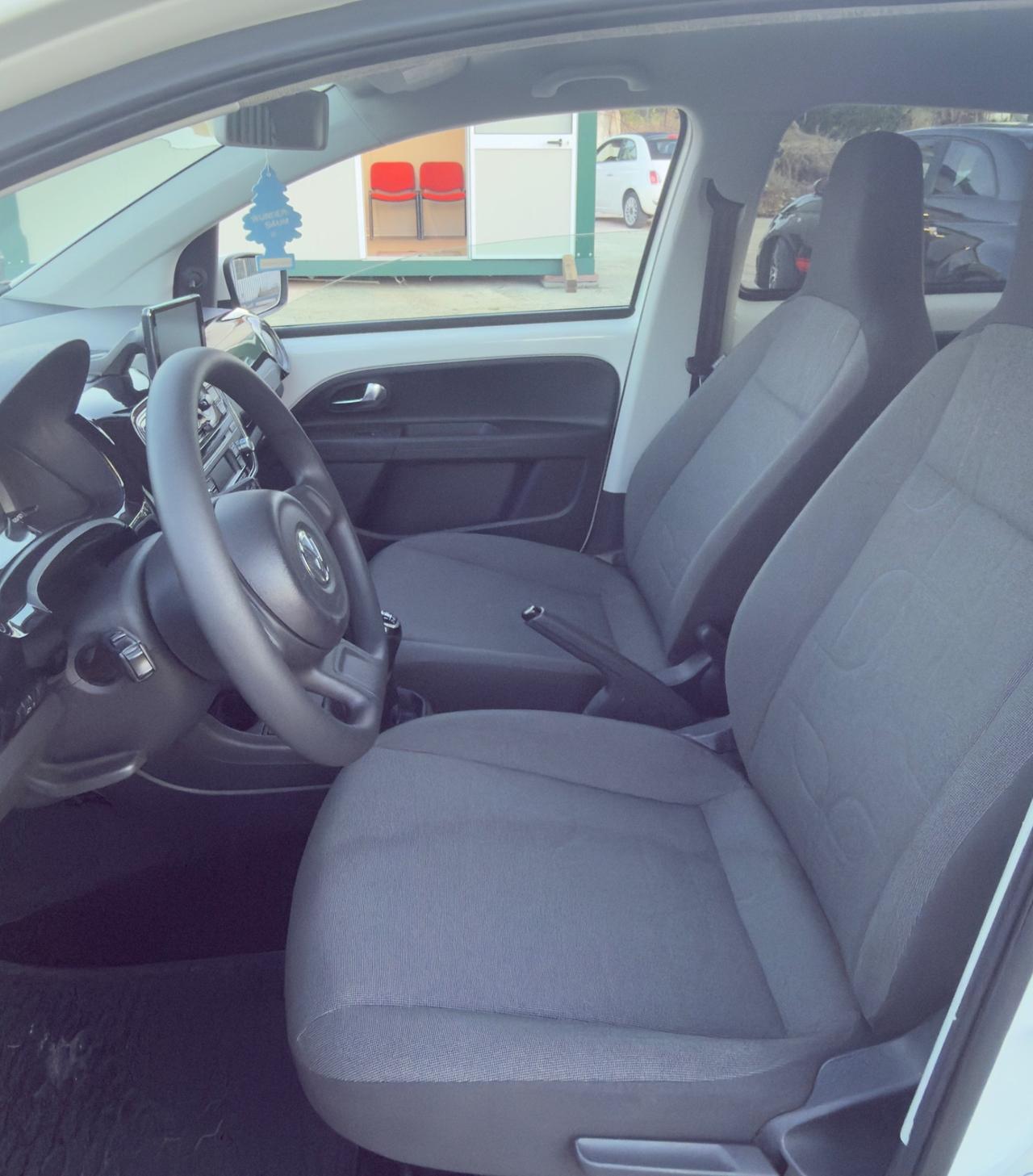 Volkswagen up! 1.0 5p. high