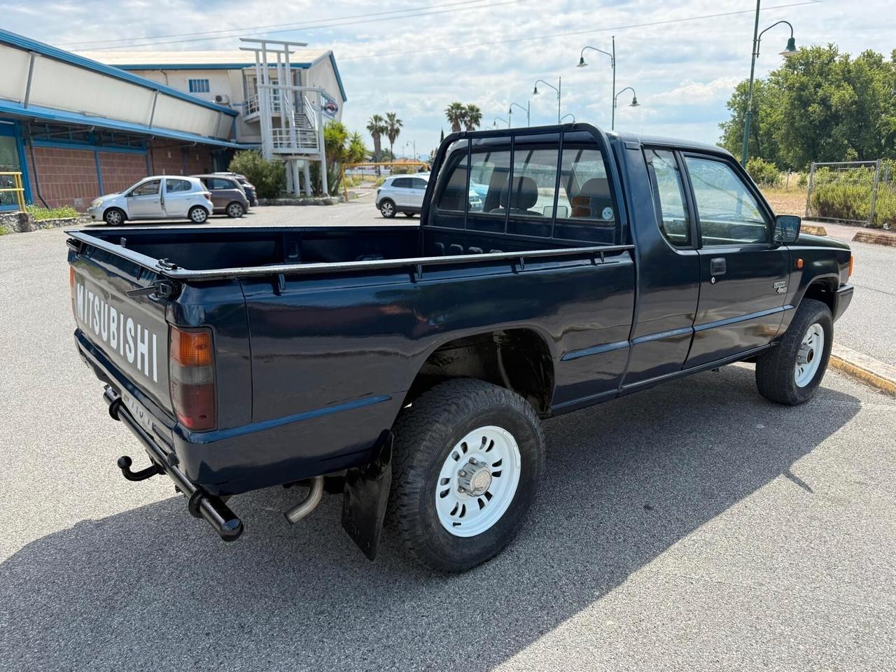 Mitsubishi L200