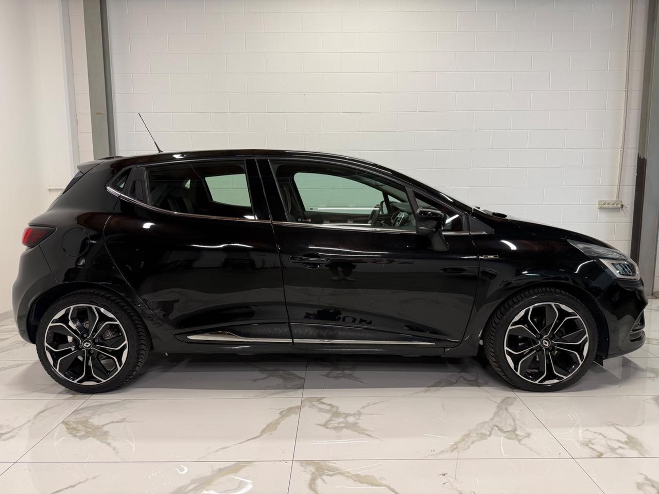 Renault Clio dCi 8V 75 CV 5 porte Moschino Intens