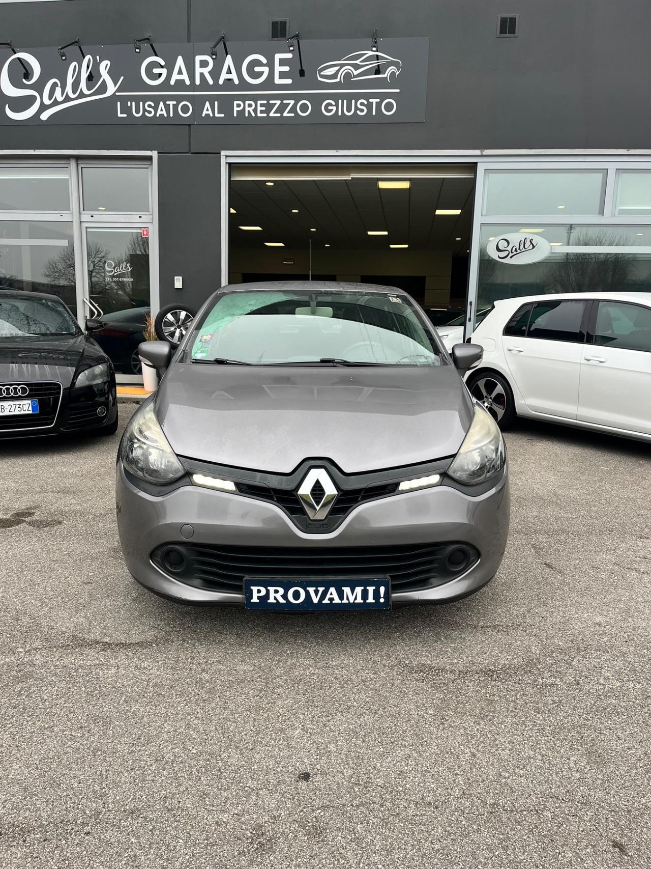 Renault Clio 1.2 75CV Neopatentati