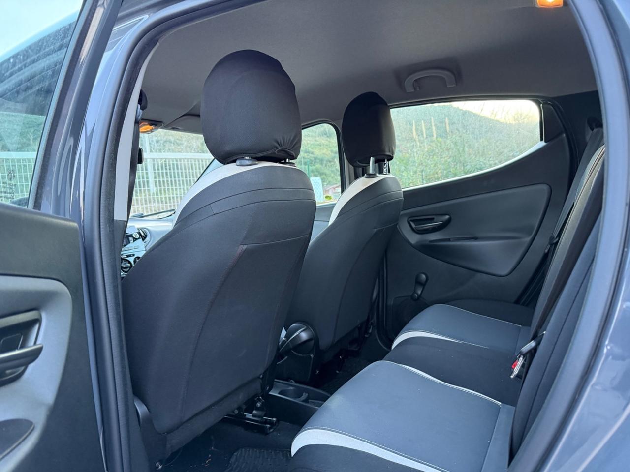 Lancia Ypsilon 2015 0.9 TwinAir Metano PERMUTE