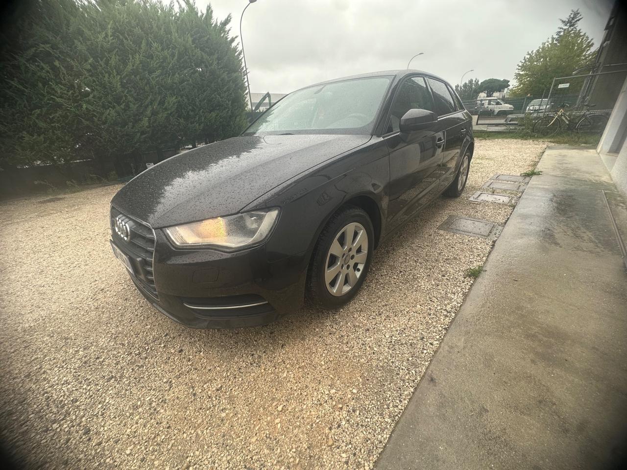 Audi A3 SPB 1.6 TDI Young