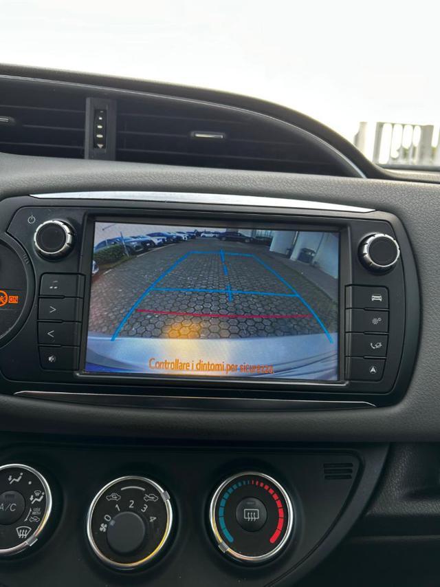 TOYOTA Yaris 1.0 5 porte Active NEO PATENTATO