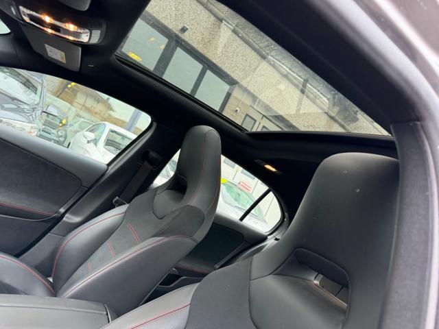 MERCEDES-BENZ A 250 4 Matic Premium AMG