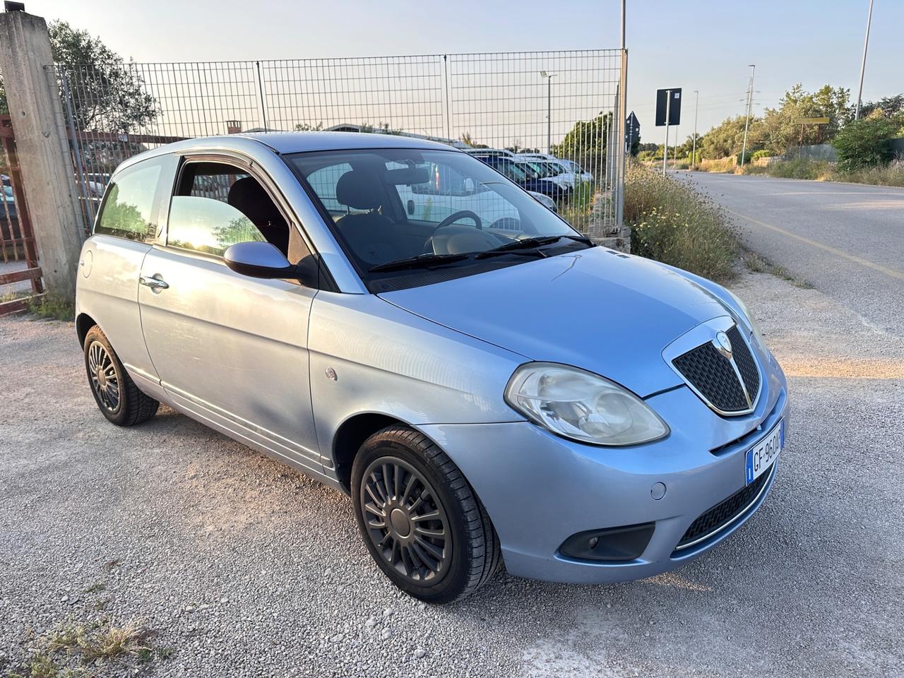 Lancia Ypsilon 1.3 MJT 75 CV Oro Giallo-2007
