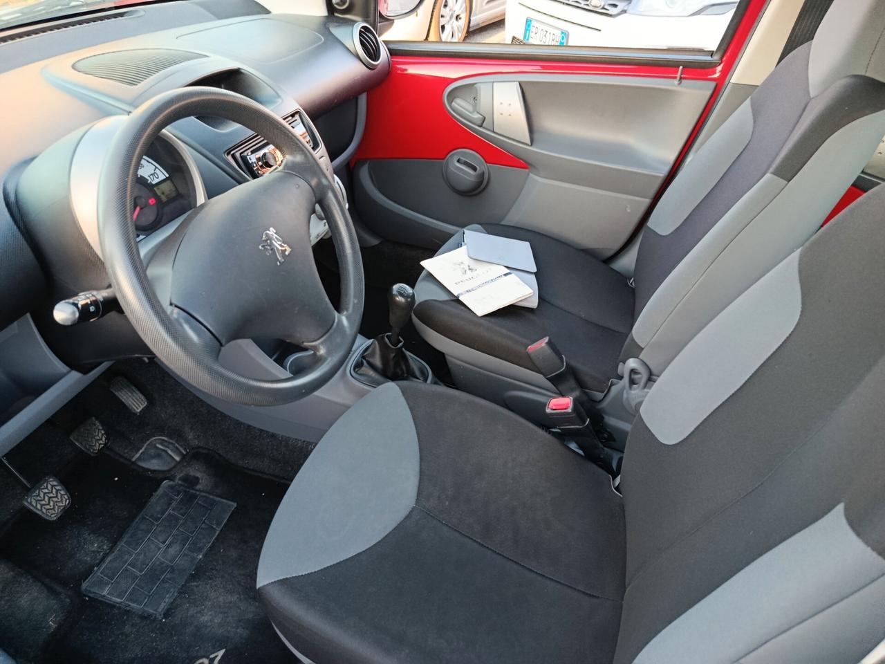 Peugeot 107 1.0 68CV 5p. Urban Move 2012