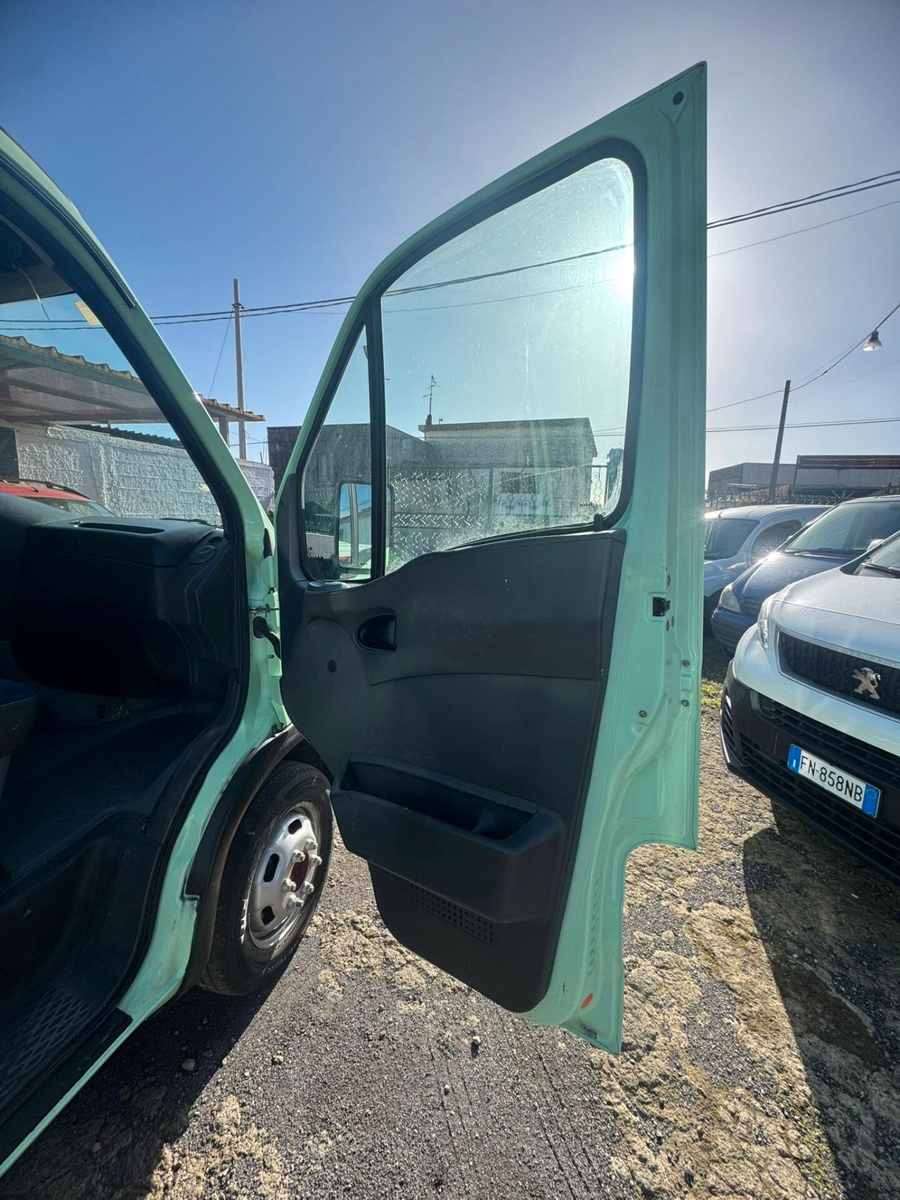 IVECO DAILY 35C13 RIBALTABILE TRI LATERALE MOTORE 2.8 TURBO