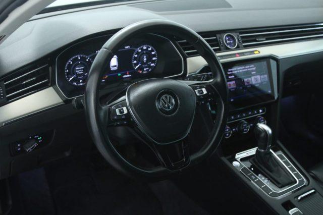 VOLKSWAGEN Passat Variant 2.0 TDI SCR 190 CV 4MOTION DSG R-LINE BMT