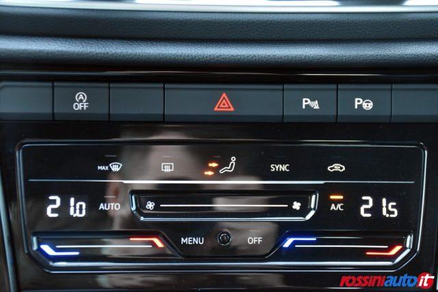 VOLKSWAGEN T-Roc 1.5 TSI 150 CV DSG R-LINE + TECH PACK + I.Q LED +