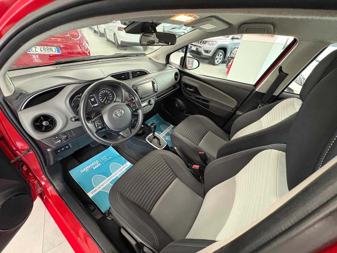 Toyota Yaris 1.5 B 75cv 2018km 65000 neopatentati