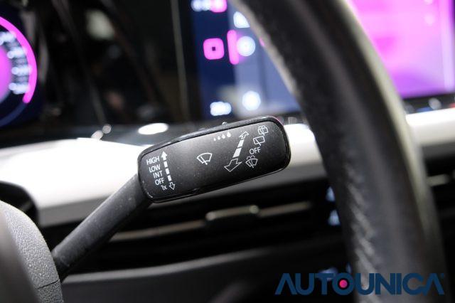 VOLKSWAGEN Golf Variant 1.0 ETSI EVO DSG LIFE FULL LED