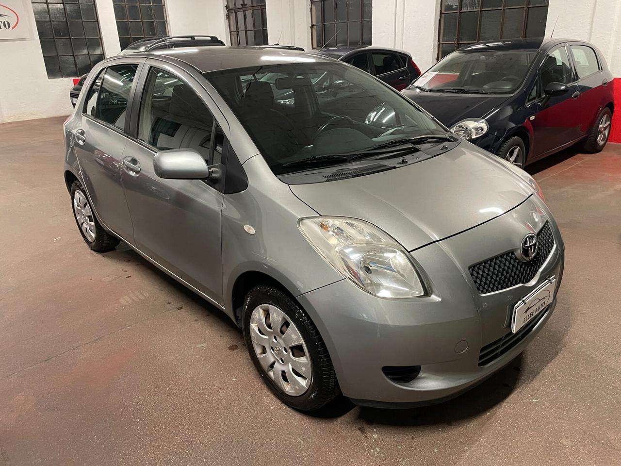 Toyota Yaris 5p OK NEOPATENTATI - UNIPRO