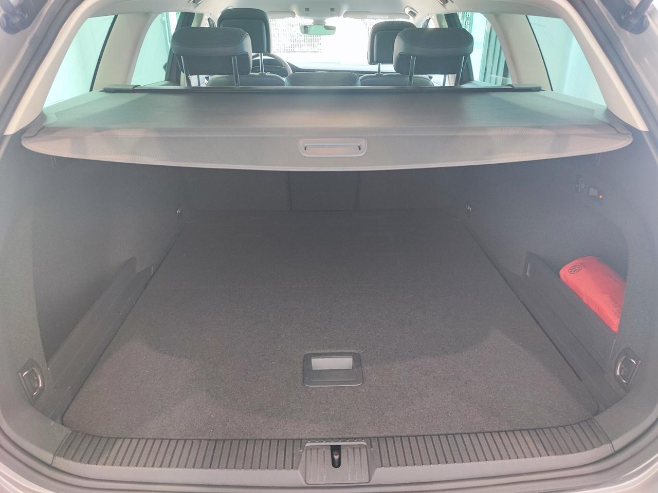 Volkswagen Passat Variant 2.0 TDI DSG Highline BlueMotion Technology