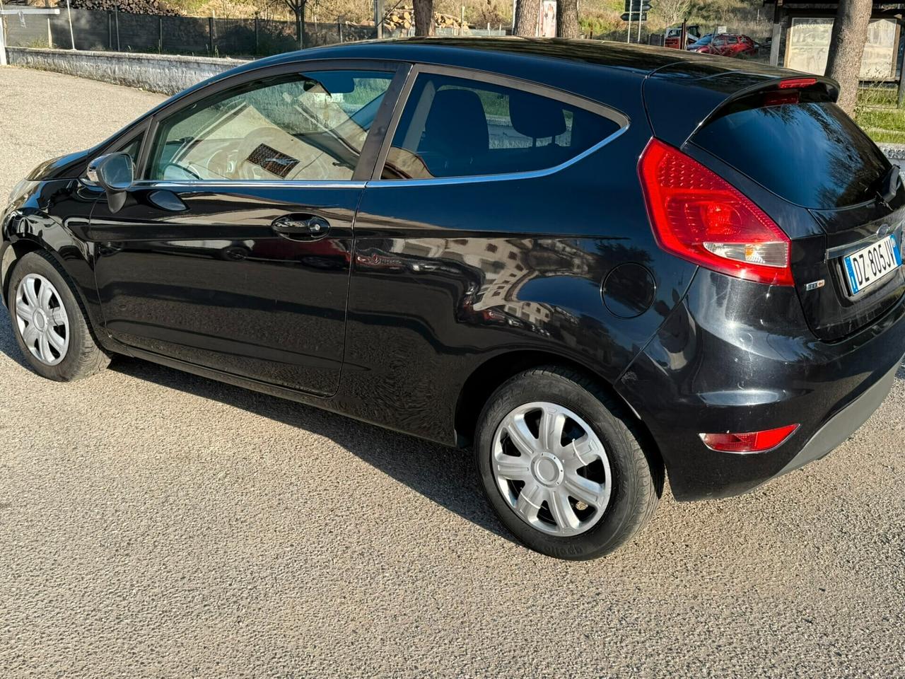 Ford Fiesta 1.4 TDCi 68CV 3 porte Titanium