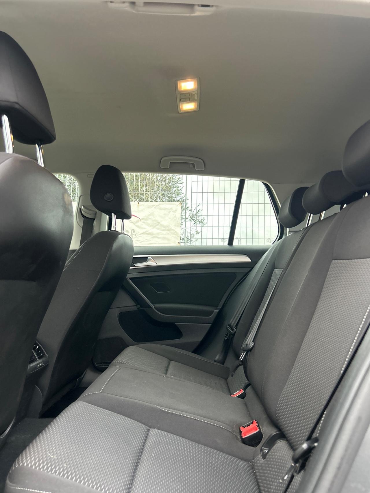 Volkswagen Golf 7.5 1.6 TDI 115 CV-2017 NAVI/18”