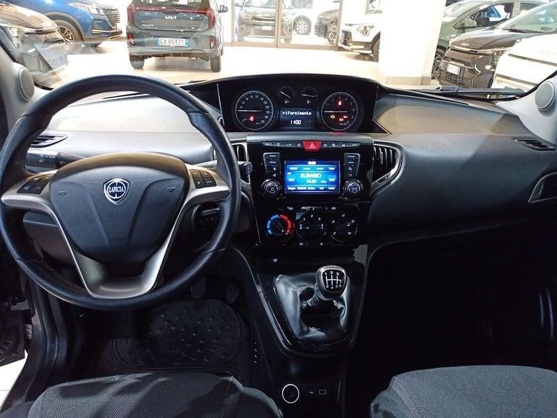 Lancia Ypsilon 1.0 FireFly 5 porte S&S Hybrid Gold