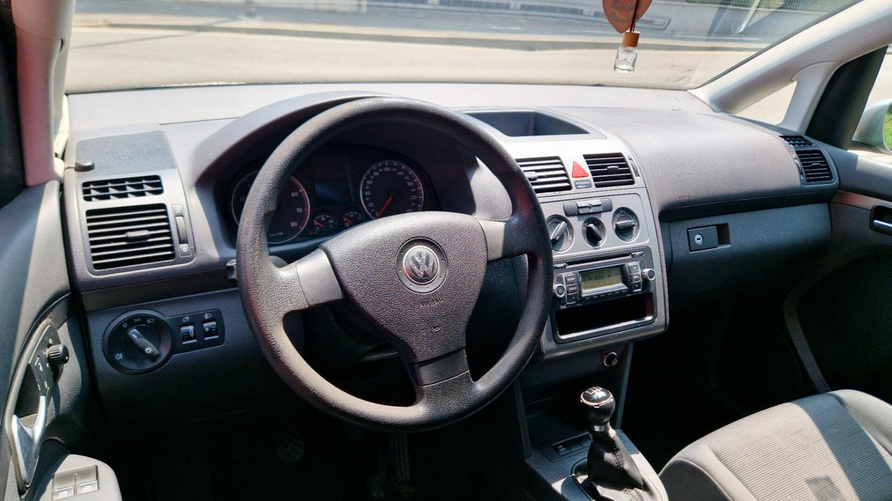 Volkswagen Touran 2.0 Highline Ecofuel