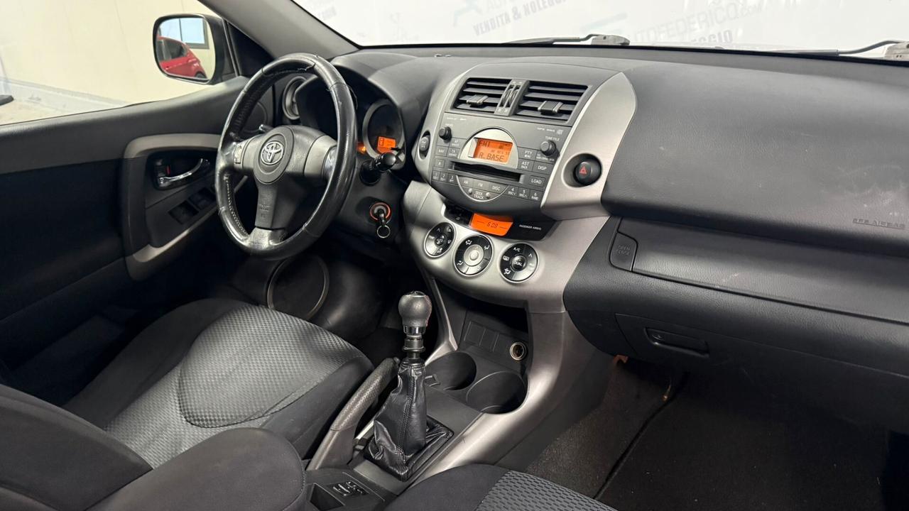 Toyota RAV4 4x4 2.2 D-4D 136cv Luxury