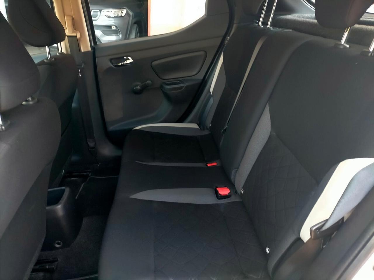 Nissan Micra 1.0L 12V 5 porte Acenta