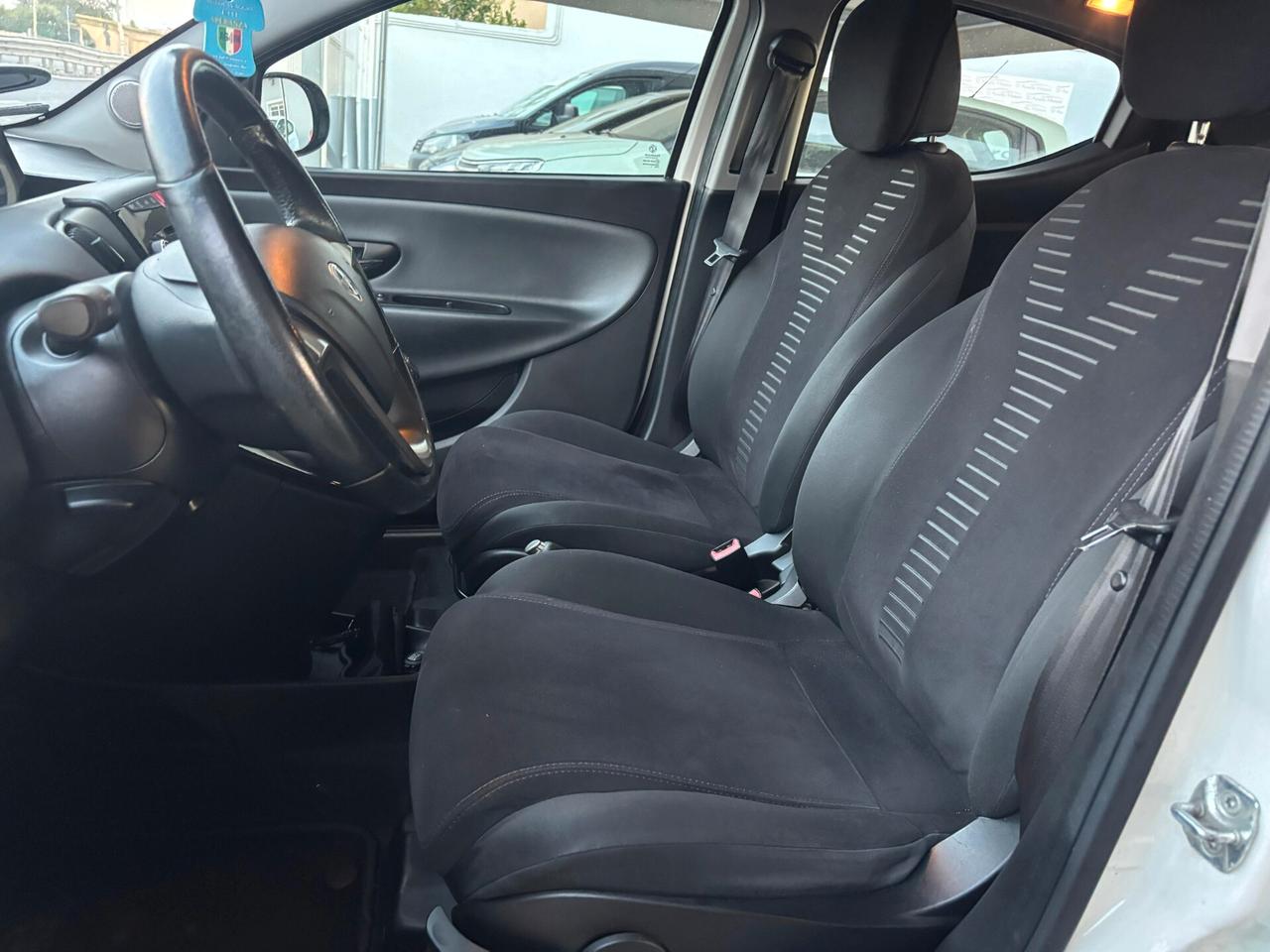 Lancia Ypsilon 1.2 69 CV 5 porte GPL Ecochic Gold