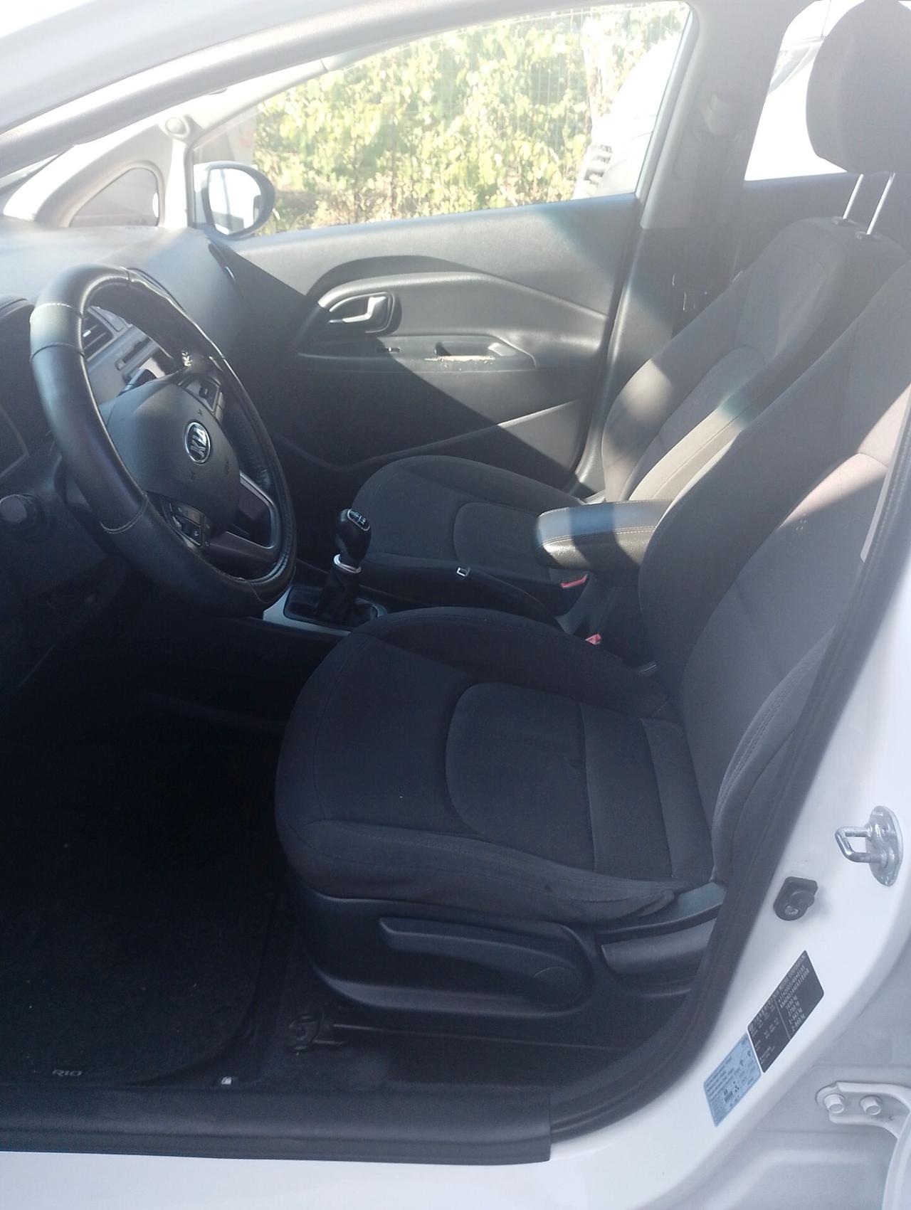 Kia Rio 1.4 CRDi 5p. Cool