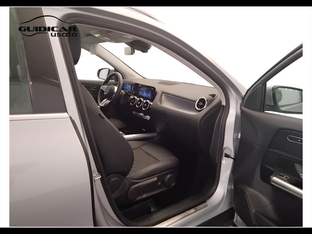 Mercedes-Benz GLA-H247 2023 - GLA 180 d Progressive Advanced auto