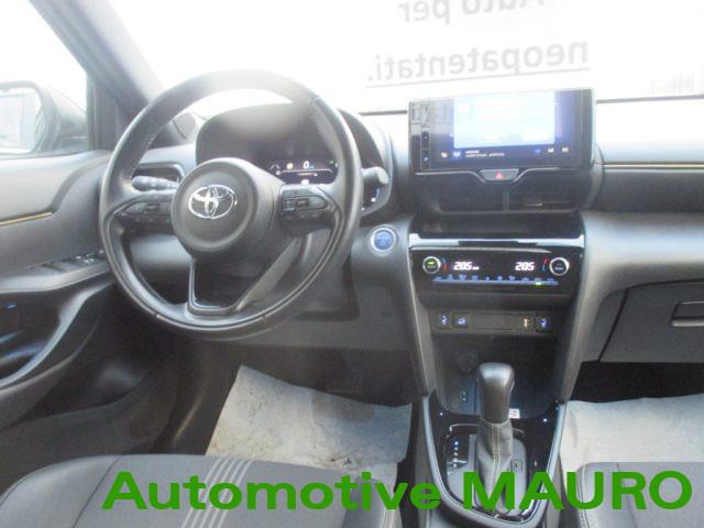 TOYOTA Yaris Cross 1.5 Hybrid 5p. E-CVT AWD-i Adventure
