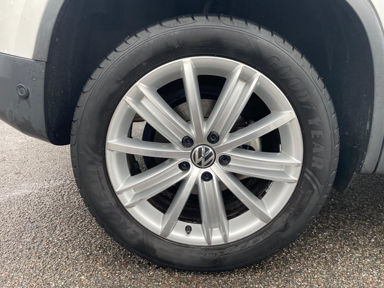 Volkswagen Tiguan 2.0 TDI 140CV 4MOTION*Automatik*Pelle*Tetto*