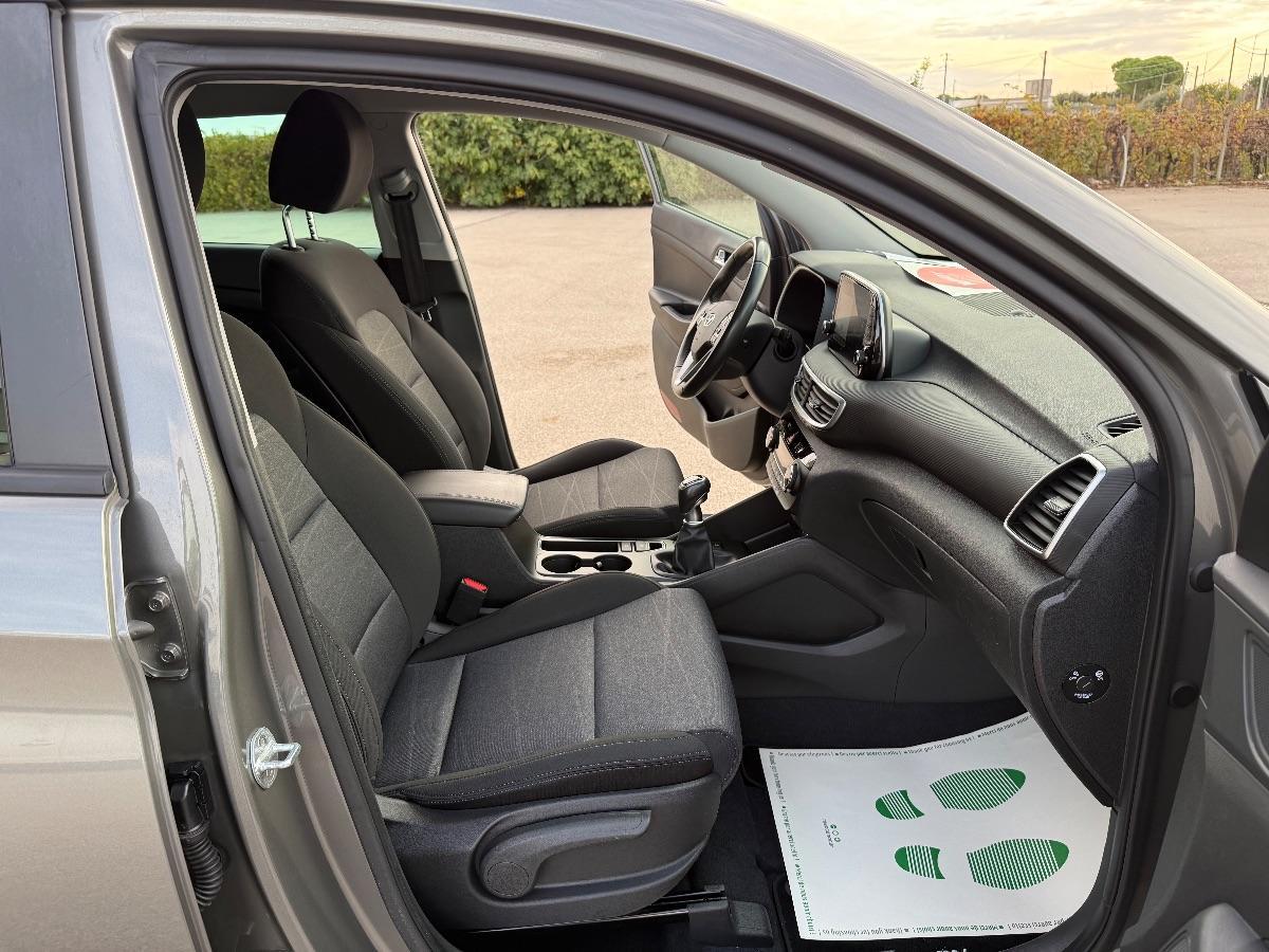 HYUNDAI TUCSON 1.6 CRDI EXELLENCE PREMIUM PACK 2WD 115 C.V.
