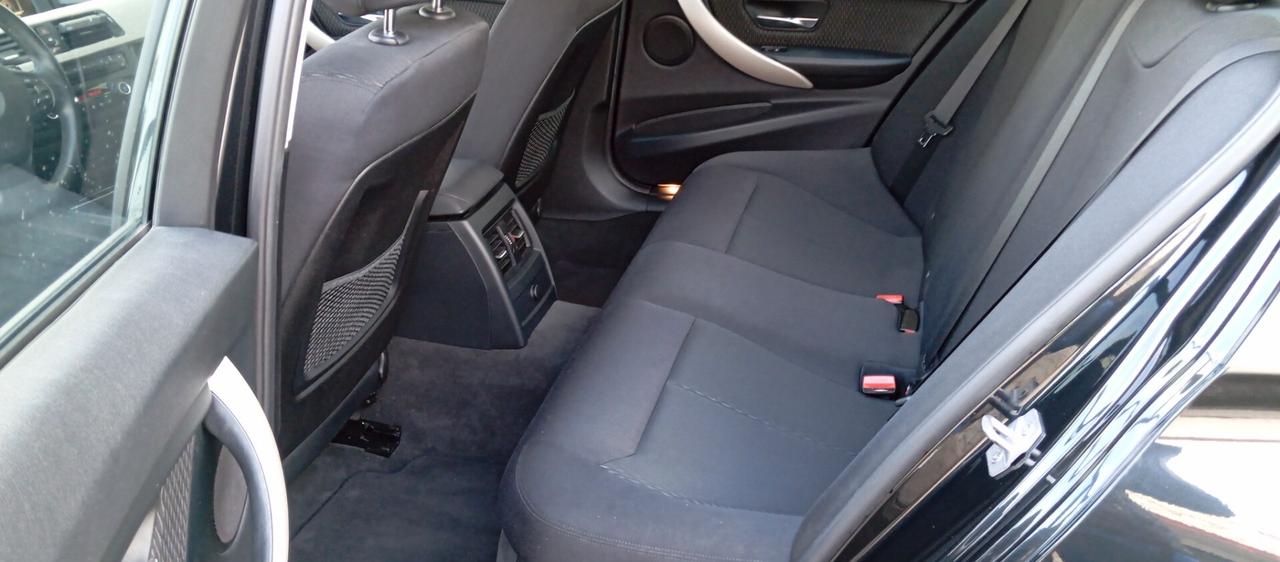 Bmw 316d 115 CV Berlina - Garanzia