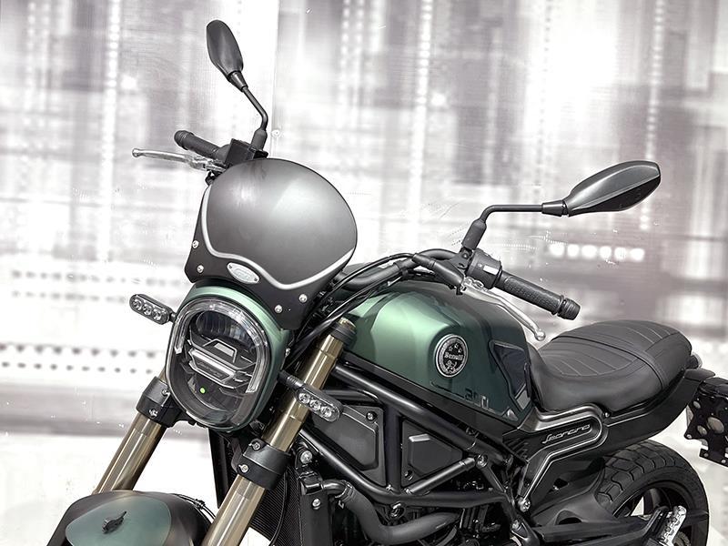 Benelli Leoncino 800