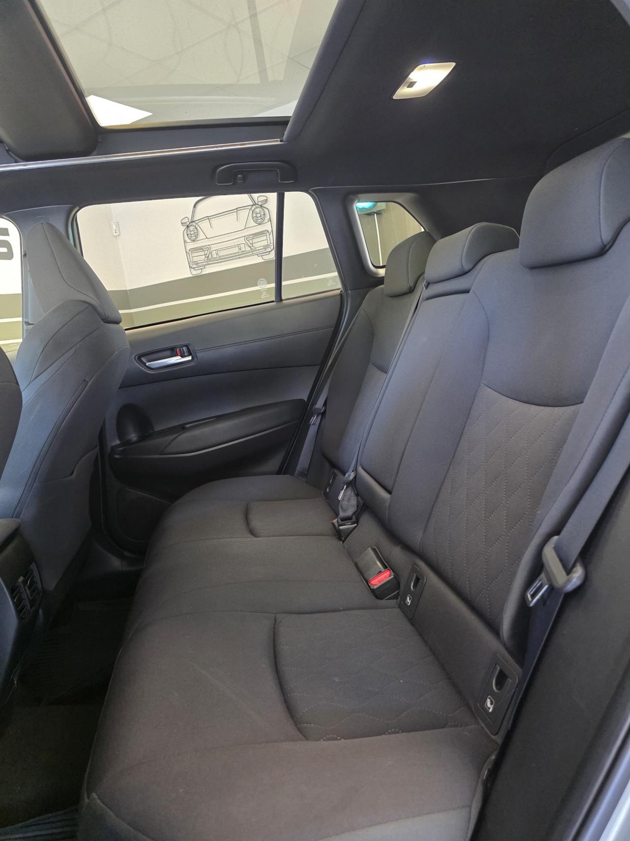 Toyota Corolla Cross 1.8 Hybrid 140 CV E-CVT Trend