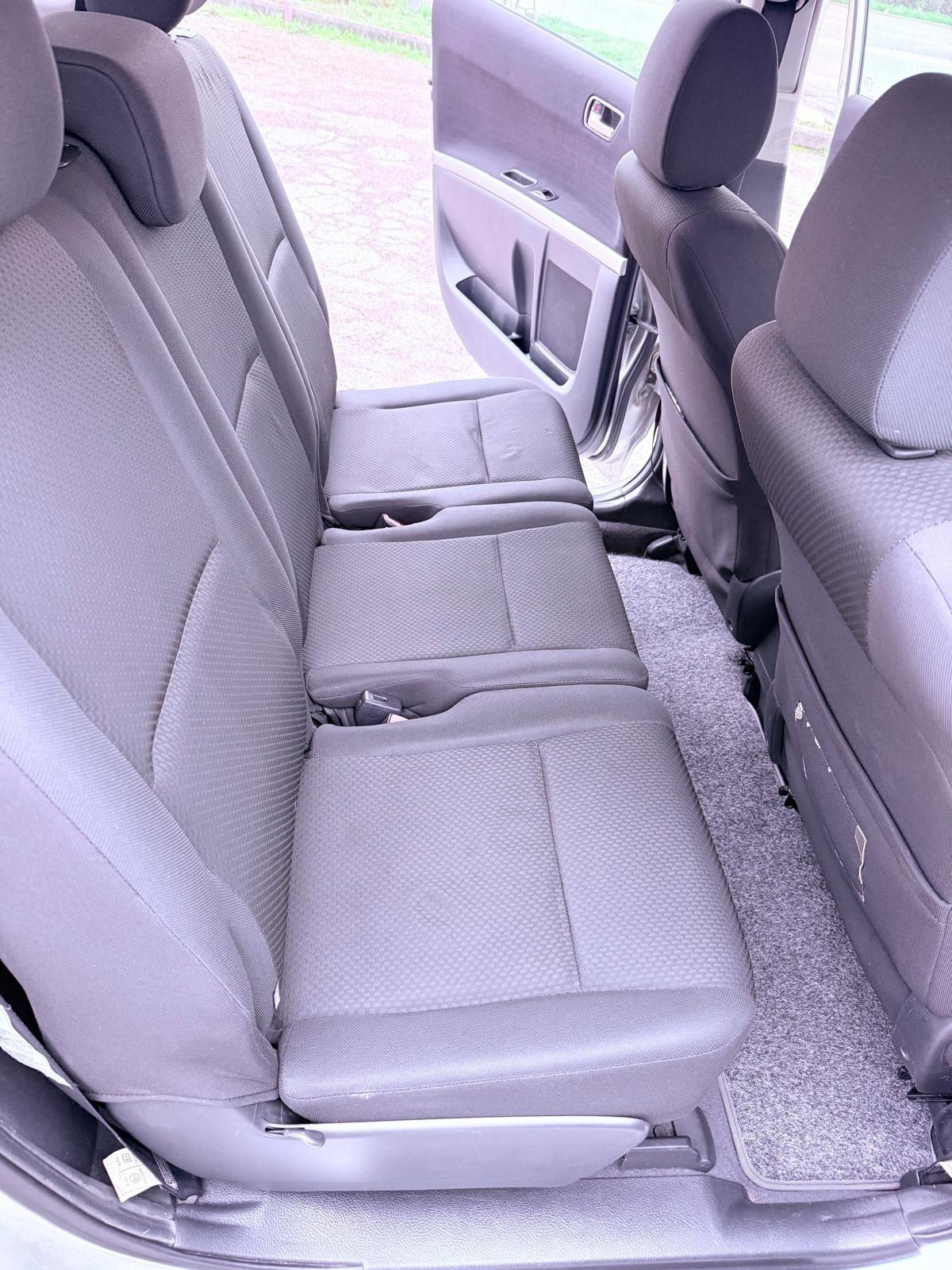 Toyota Corolla Verso 2.2 16V D-4D D-Cat